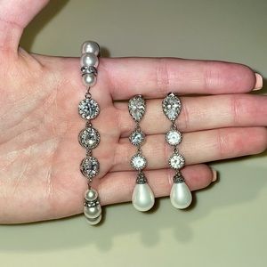 Silver Pearl Jewlery Set